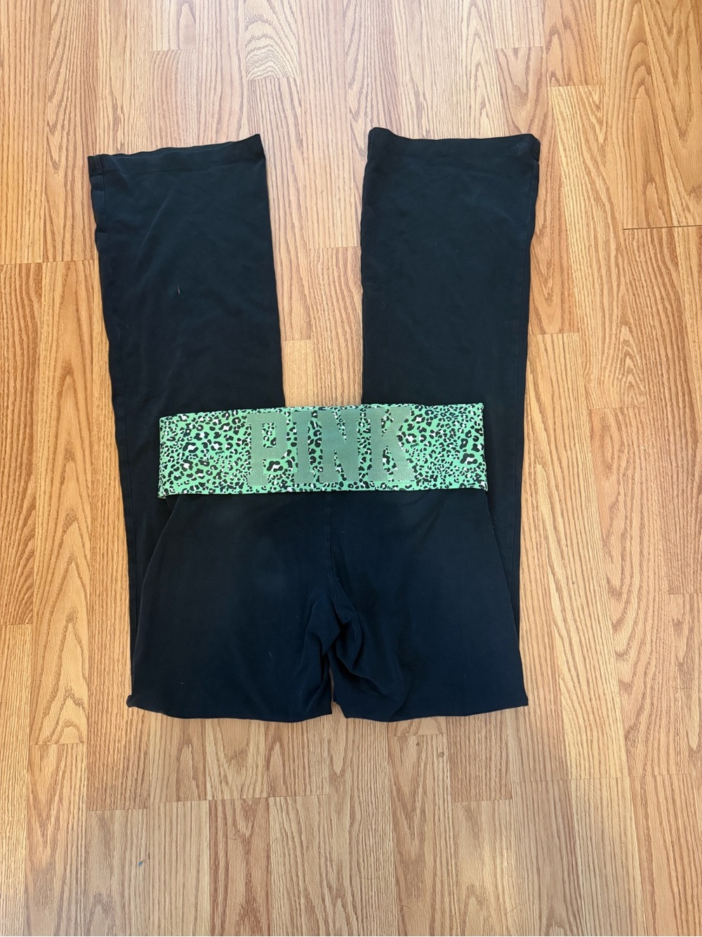 Pink Victoria’s Secret Black Y2K Green Cheetah Foldover Flare Leggings M